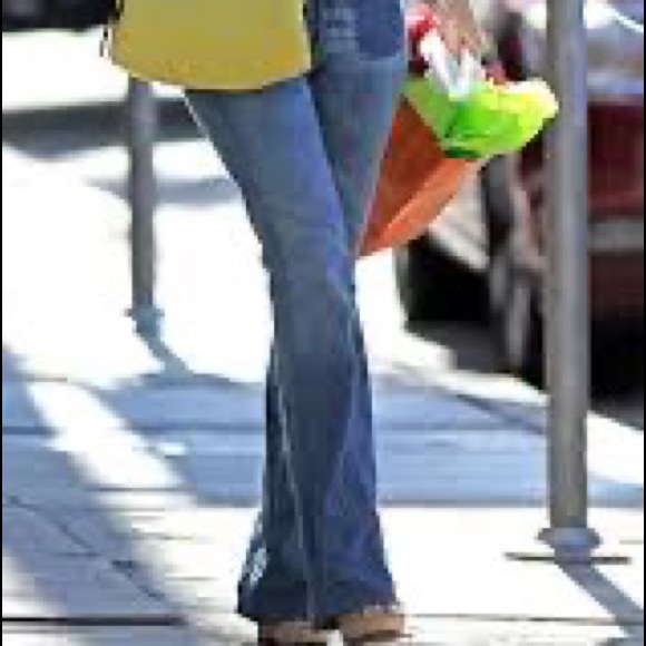 Textile Elizabeth James Stevie Flare Button Fly Lightweight 100% Cotton Jeans - Picture 2 of 6